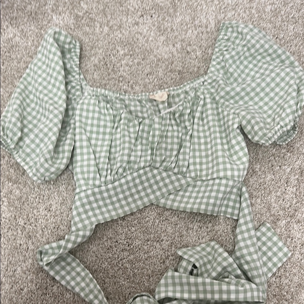 Altar'd State Green and White Puff Sleeve Crop Blouse